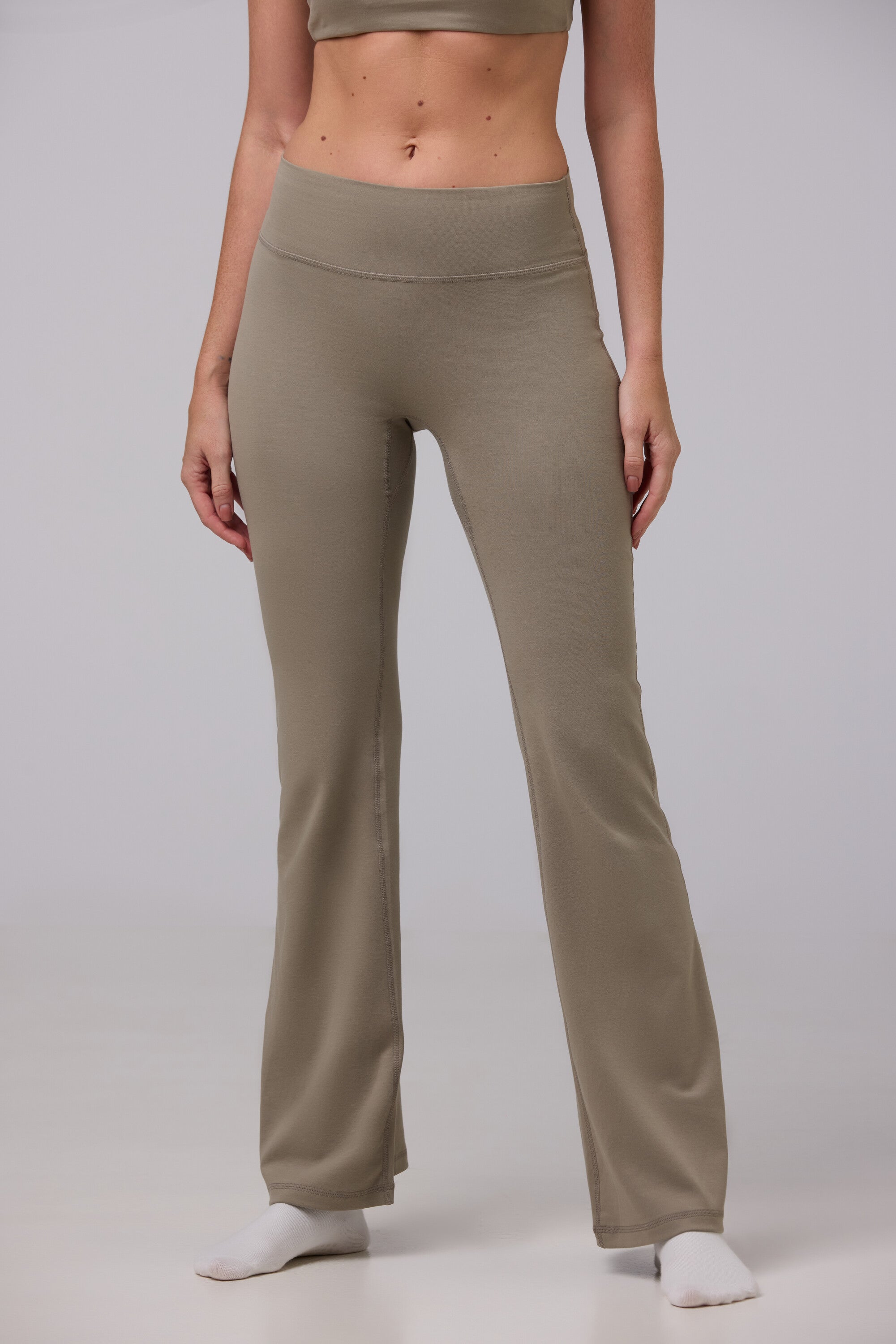PURE™ non-toxic Flare Leggings